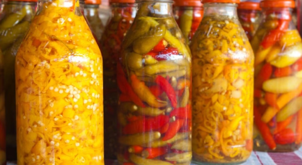 Expertos brindan recomendaciones vitales para la preparación segura de conservas y&nbsp;escabeches