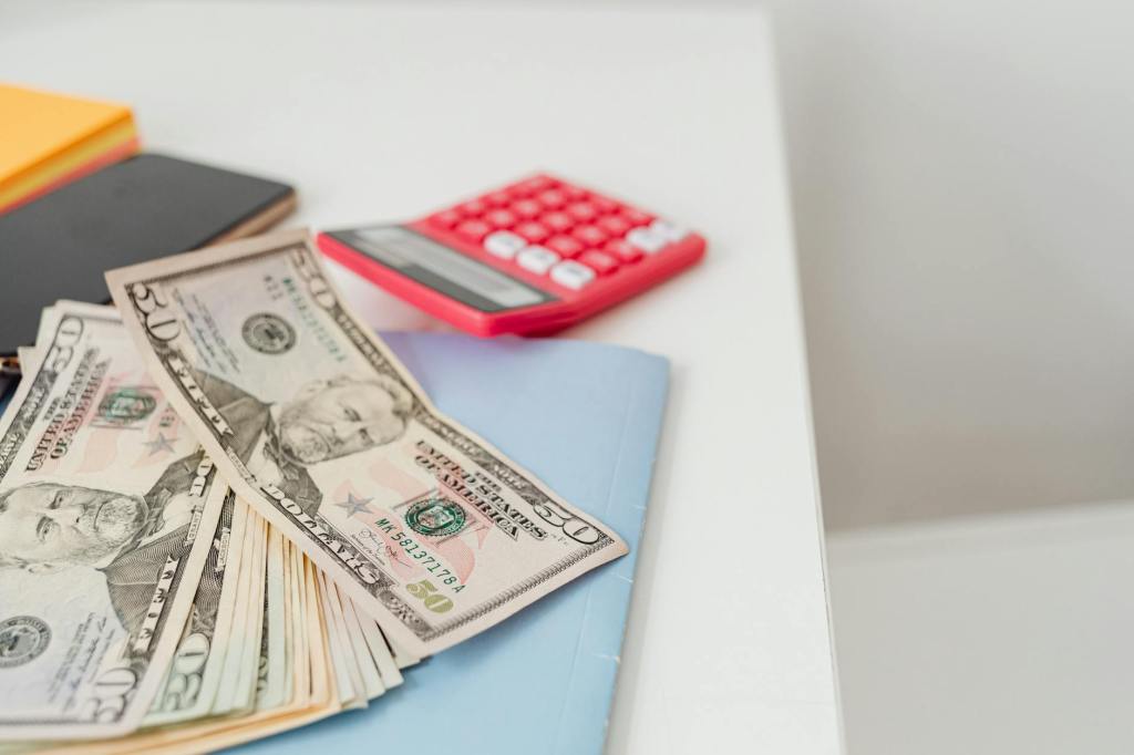 Situación del dólar: cotizaciones del sábado en bancos y mercados