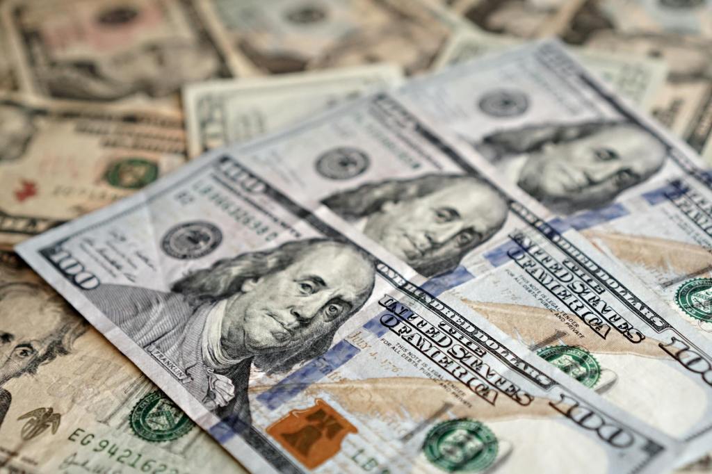 Reservas del BCRA: Caputo confirma cumplimiento casi total de&nbsp;metas